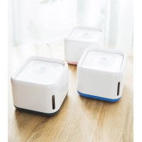 Поїлка - фонтан для кішок і собак Wandai  PS-67  2,5л Біла